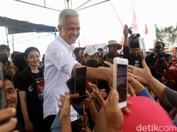 Ganjar Tak Khawatir Khofifah Dukung Prabowo: Tim Kami di Jatim Solid