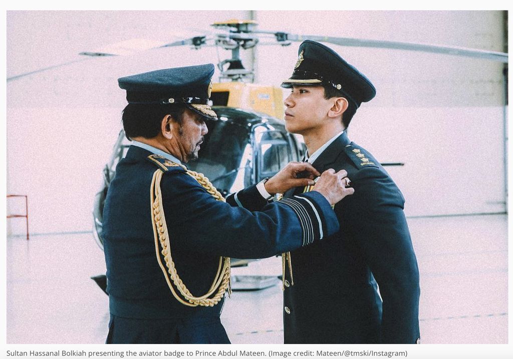 Pangeran Abdul Mateen disematkan wings penerbang Sultan Hasanal Bolkiah
