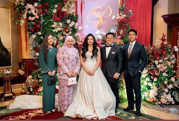 Pangeran Mateen dan Anisha Rosnah di Pernikahan Kerabat