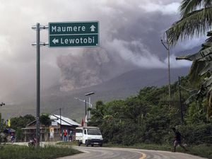 Bawaslu Imbau Politikus Tak Manfaatkan Bencana Lewotobi Jadi Lahan Kampanye