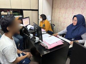 Penampakan Pelaku Ekshibisionisme di Kota Bogor Usai Ditangkap Polisi Penampakan Pelaku Ekshibisionisme di Kota Bogor Usai Ditangkap Polisi