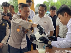 Polisi Musnahkan 4 Kg Sabu dari Malaysia, Rencana Diedarkan Malam Tahun Baru