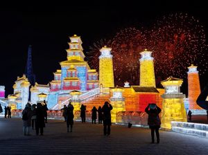 Potret Warna-warni Festival Es Terbesar Dunia di Harbin China Potret Warna-warni Festival Es Terbesar Dunia di Harbin China