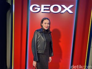 Rianti Cartwright Soal Rumah dan Koleksi Cangkir Teh Rianti Cartwright Soal Rumah dan Koleksi Cangkir Teh