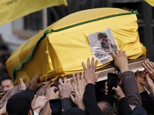 Video: Isak Tangis Iringi Pemakaman 2 Komandan Hizbullah