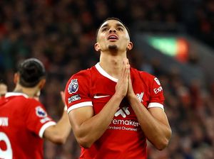 Liverpool Lagi Gaspol, Pemainnya Malah Bertumbangan