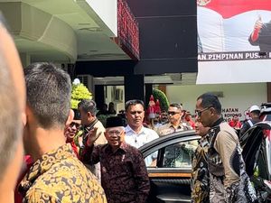 Maruf Amin Hadiri HUT Ke-51 PDIP