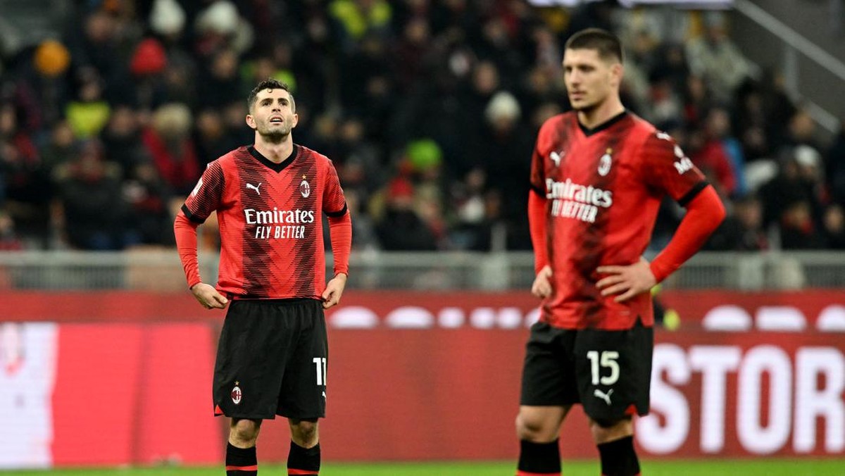 AC Milan akan hadapi Rennes di Liga Europa. (Foto: REUTERS/DANIELE MASCOLO)