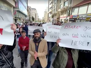 Sejumlah Warga Palestina Protes Kunjungan Menlu AS ke Tepi Barat