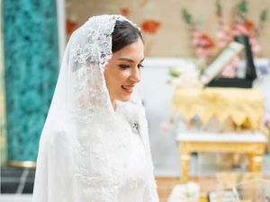Foto Anisha Rosnah Jelang Nikah dengan Pangeran Mateen, Jalani Berbedak Mandi Foto Anisha Rosnah Jelang Nikah dengan Pangeran Mateen, Jalani Berbedak Mandi