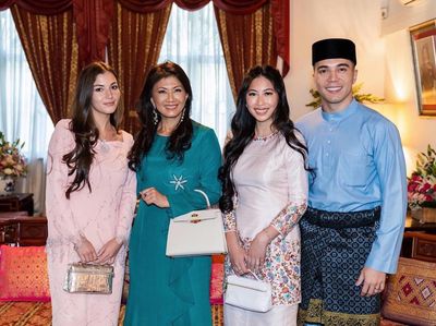 Potret Ganteng Kakak Ipar Prince Mateen, Mencuri Perhatian di Hari Lamaran