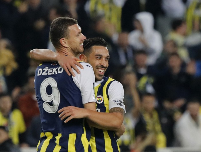 Soccer Football - Europa Conference League - Group H - Fenerbahce v Spartak Trnava - Sukru Saracoglu Stadium, Istanbul, Turkey - December 14, 2023  Fenerbahces Edin Dzeko celebrates scoring their fourth goal with Irfan Can Kahveci REUTERS/Dilara Senkaya