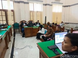 Korupsi Dana Mahad, Eks Rektor UINSU Saidurrahman Dituntut 9 Tahun Penjara