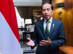 Jokowi Ungkap Sanjungan Menhan Filipina ke Pesawat-Kapal Perang RI