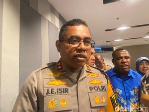 Kapolda Papua Barat Pastikan Tindak Tegas 42 Napi Kabur dari Lapas Sorong Kapolda Papua Barat Pastikan Tindak Tegas 42 Napi Kabur dari Lapas Sorong