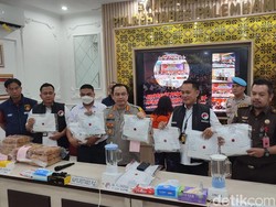 Pasutri Asal Sumut Tinggalkan Mobil Berisi Ribuan Ekstasi, Ditangkap di Surabaya