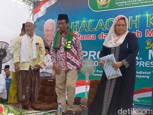 Mahfud soal Khofifah Masuk TKN Prabowo-Gibran: Terserah Dia