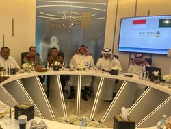 Di Saudi Menag Upayakan Jalur Cepat Haji Embarkasi Solo & Surabaya