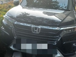 Mobil Tabrak Pembatas Jalan Dekat GT Cawang, Lalin Arah Pancoran Macet