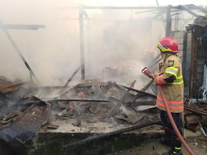 Rumah di Semaki Jogja Ludes Terbakar