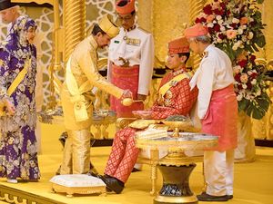 Mengenal Royal Wedding Brunei, Ini Prosesi Adat yang Dijalani Pangeran Mateen Mengenal Royal Wedding Brunei, Ini Prosesi Adat yang Dijalani Pangeran Mateen