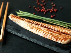 Pertama di Dunia! Belut Vegan Dicetak dengan Printer 3D