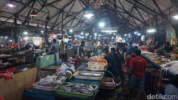Potret Pasar Ikan Pabean Surabaya