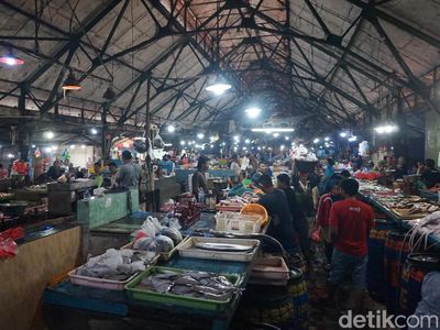 Potret Pasar Ikan Pabean Surabaya