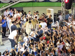 Prabowo Tutup Kampanye 3 Provinsi dengan Joget Gemoy di Bangka Belitung