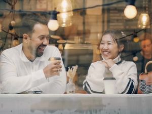 Kiky Saputri Hamil, Ini Momen Asyiknya Saat Kulineran di Luar Negeri Kiky Saputri Hamil, Ini Momen Asyiknya Saat Kulineran di Luar Negeri