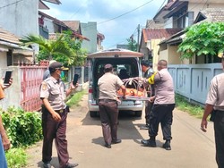 Polisi Duga Dokter di Ciputat Tewas Membusuk karena Sakit