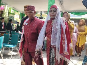 Berawal dari Facebook, Janda-Duda Ini Akhirnya Nikah di Masjid Zayed Solo Berawal dari Facebook, Janda-Duda Ini Akhirnya Nikah di Masjid Zayed Solo