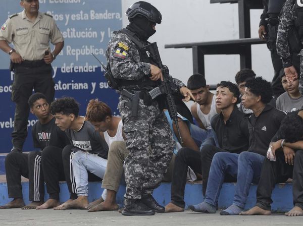 Tampang Gangster yang Berani Bajak Stasiun TV di Ekuador
