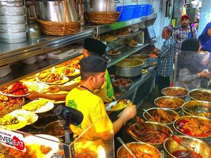 Resto Ini Merugi Rp 100 Juta gegara Air Seret