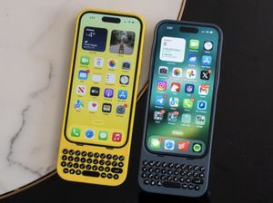 Casing Unik Ini Hadirkan iPhone Rasa BlackBerry Casing Unik Ini Hadirkan iPhone Rasa BlackBerry