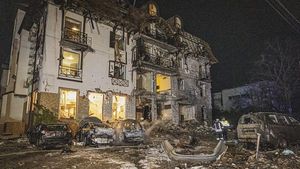 Hotel di Kharkiv Ukraina Hancur Dirudal Rusia, 11 Orang Terluka