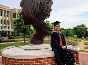 Kisah Inja, Alumni Beasiswa LPDP yang Tolak Kerja di AS demi Mengajar di NTT