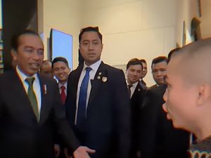 Momen Jokowi Diajak Selebrasi Siuuu ala Cristiano Ronaldo Momen Jokowi Diajak Selebrasi Siuuu ala Cristiano Ronaldo