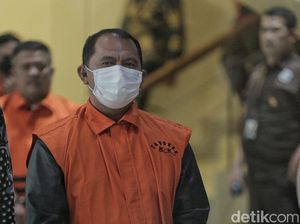Kala PT Medan Sunat Vonis Bupati Labuhanbatu Nonaktif Erik jadi 4 Tahun Kala PT Medan Sunat Vonis Bupati Labuhanbatu Nonaktif Erik jadi 4 Tahun