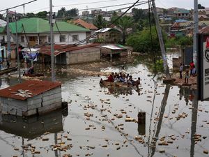 Sungai Meluap, Kongo Kebanjiran Sungai Meluap, Kongo Kebanjiran