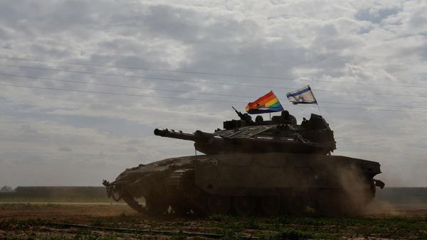 Tank Israel Kibarkan Bendera LGBT di Perbatasan Gaza