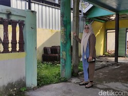 Warga Sidoarjo Mau Pindahkan Tiang Listrik Depan Rumah, Diminta Rp 11 Juta