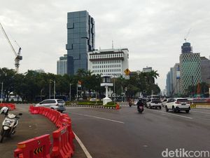 Massa Demo Bela Palestina Depan Kedubes AS Bubar, Lalin Dibuka Kembali