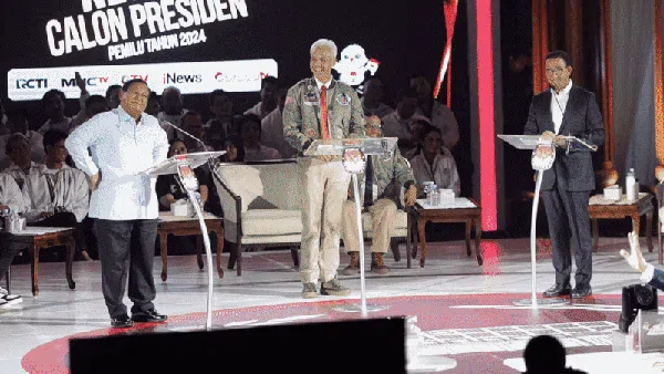 Bingkai Sepekan: Panas Debat Capres ketiga hingga Hari Patah Hati Se-Asia