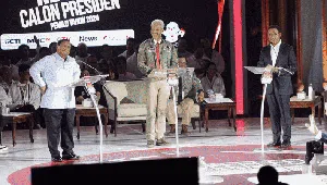 Bingkai Sepekan: Panas Debat Capres ketiga hingga Hari Patah Hati Se-Asia Bingkai Sepekan: Panas Debat Capres ketiga hingga Hari Patah Hati Se-Asia