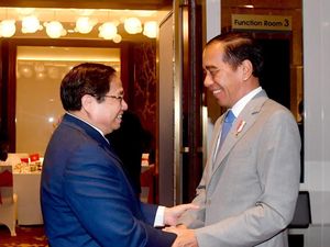 Jokowi Puji Sambutan Hangat Vietnam, Harap Hubungan dengan RI Makin Erat Jokowi Puji Sambutan Hangat Vietnam, Harap Hubungan dengan RI Makin Erat