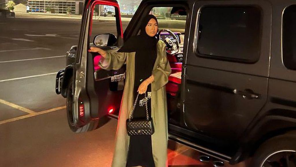 Gaya Hidup Mewah Istri Pengusaha Dubai yang Ngaku Tak Peduli Suami Selingkuh Gaya Hidup Mewah Istri Pengusaha Dubai yang Ngaku Tak Peduli Suami Selingkuh