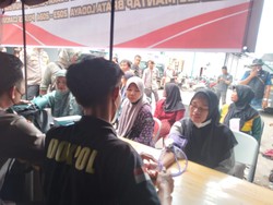 Puluhan Pelipat Surat Suara di Cianjur Diserang Sakit gegara Kelelahan