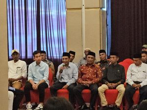 Dugaan Pelanggaran Gibran Temui 30 Kades di Ambon Diusut Bawaslu Dugaan Pelanggaran Gibran Temui 30 Kades di Ambon Diusut Bawaslu