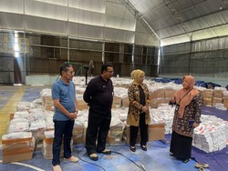 Pastikan Pemilu Lancar, Pj Walkot Jambi Cek Sortir Surat Suara-Gudang Logistik KPU